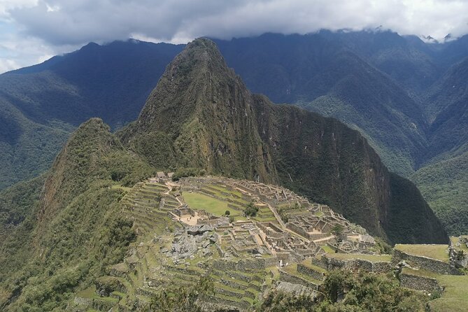 2-Day Tour in Sacred Valley and Machu Picchu from Cusco - The Voyager train to Aguas Calientes
