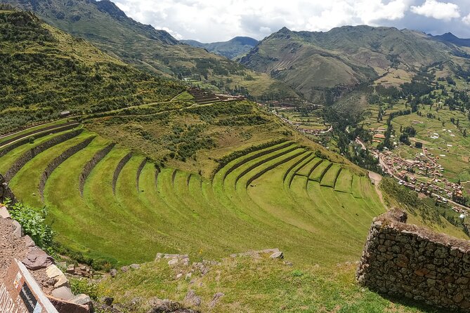 2-Day Tour: Sacred Valley & Machu Picchu – All Tickets Included - Aguas Calientes: one night and a little free time