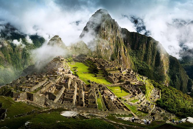 2 Day - Tour to Machu Picchu from Cusco - Group Service - The three-and-a-half-hour train journey