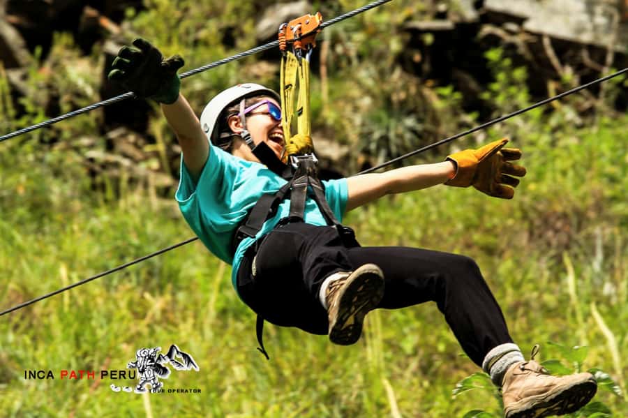 4 Days Inca Jungle Adventure to Machu Picchu - Day two: Inca paths, plantations, and Cocalmayo