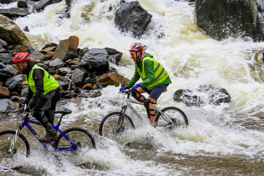 4 Days Inca Jungle Adventure to Machu Picchu - Day one: Abra Malaga to Santa Maria by bike and river