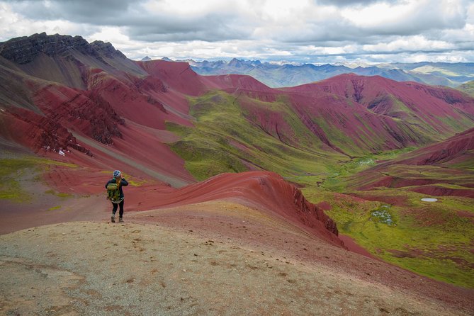 6 day Rainbow Mountain x Ausangate Trek - FlashpackerConnect - Day 6: Rainbow Mountain and Red Valley before lunch