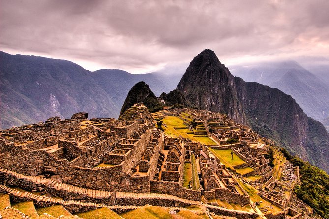 7-Day Tour from Cusco with Machu Picchu and Rainbow Mountain - Day 2: Pisac, Ollantaytambo, and the train to Aguas Calientes