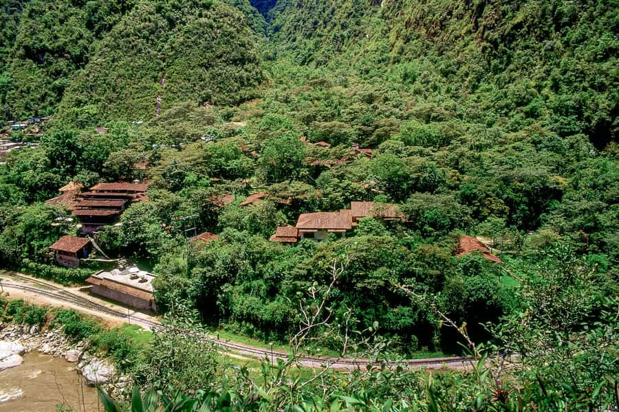 Aguas Calientes: Lunch at Cafe Inkaterra Restaurant - The Ese’Eja roof and Vilcanota River view