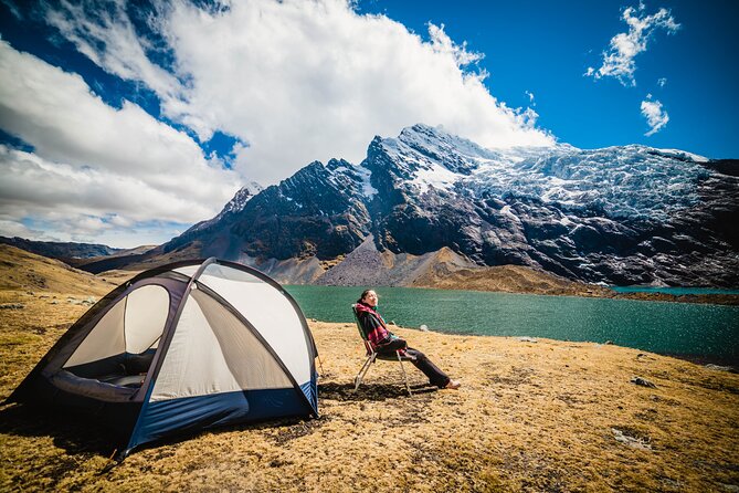 Ausangate and Rainbow Mountain Trek – 3 Days / 2 Nights - Day 3: Reaching Vinicunca before the crowds