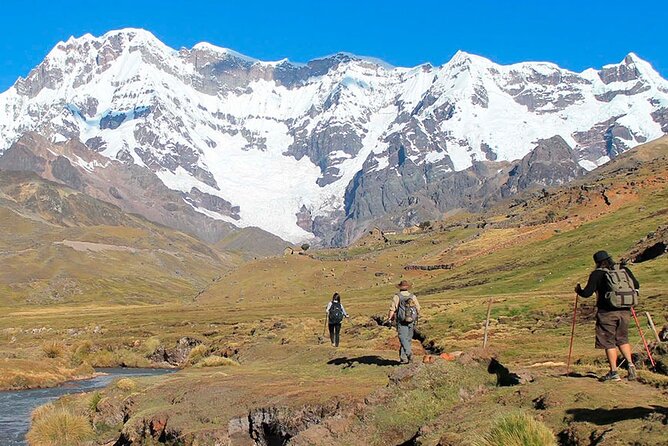 Ausangate Trek 5 Days - Day 4: Alpine lakes and Pacchanta hot springs