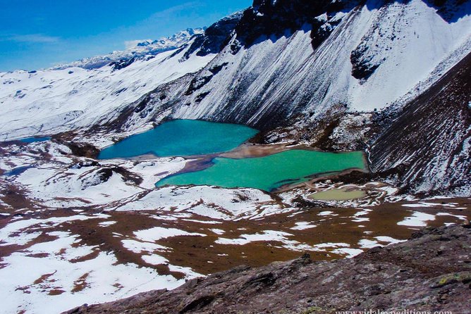 Ausangate Trek 5 Days - Day 2: Three high points, two turquoise lakes, and a cold camp