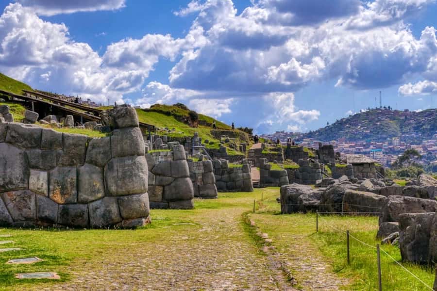 City Tour Cusco Qoricancha Sacsayhuaman y Tambomachay - Why this route works so well in Cusco