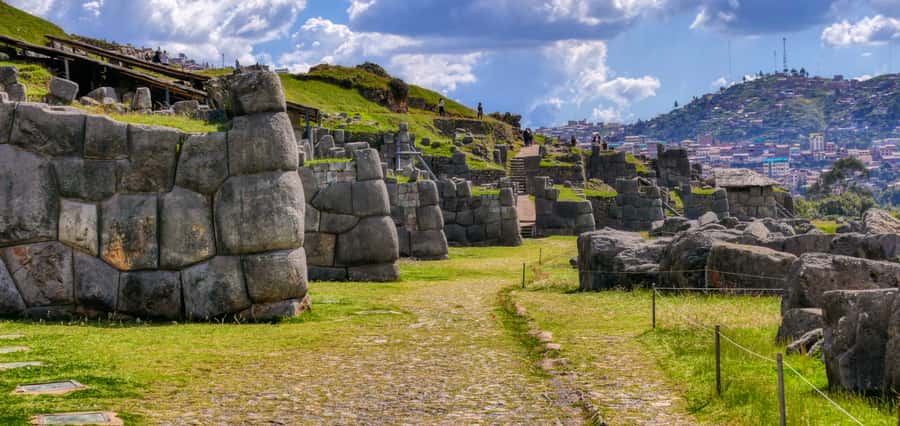 City Tour Cusco & Valle Sagrado Pisac mas Almuerzo - Pisac Archaeological Complex Sits Above the Valley