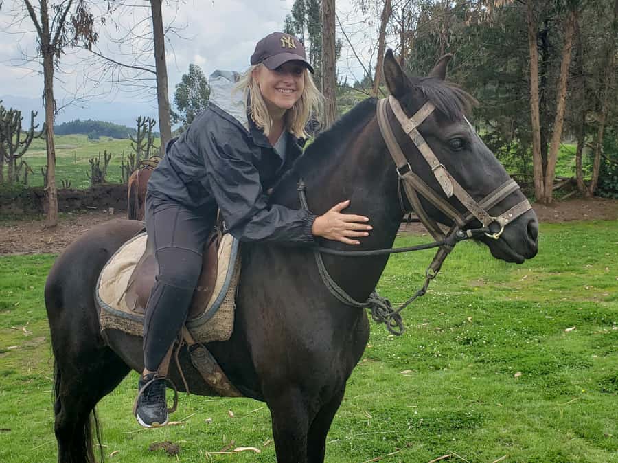Cusco: 3-Hour Horse Riding Tour to the Temple of the Moon - Reaching the Temple of the Moon