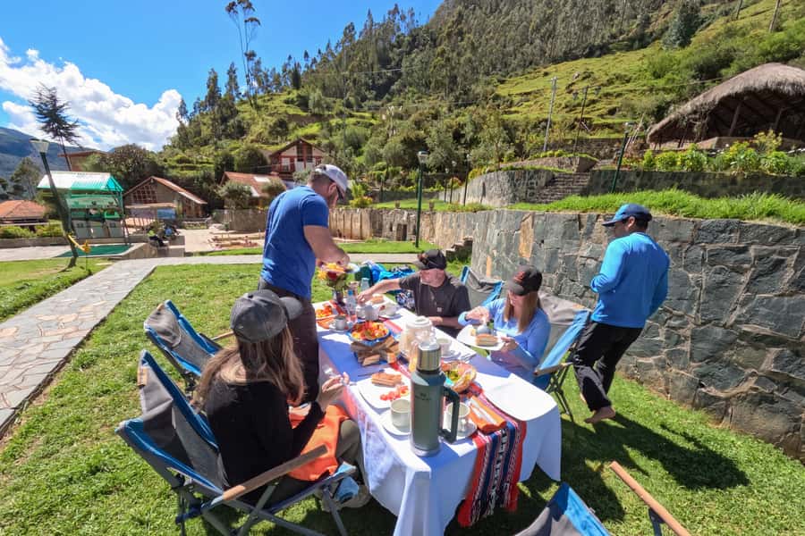 Cusco: 4-Day Lares Trek to Machu Picchu with Panoramic Train - Who should book this four-day trek