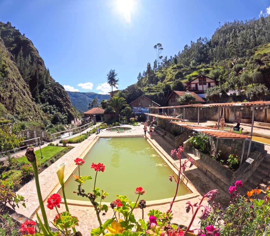 Cusco: 4-Day Lares Trek to Machu Picchu with Panoramic Train - Is $690 a fair price?