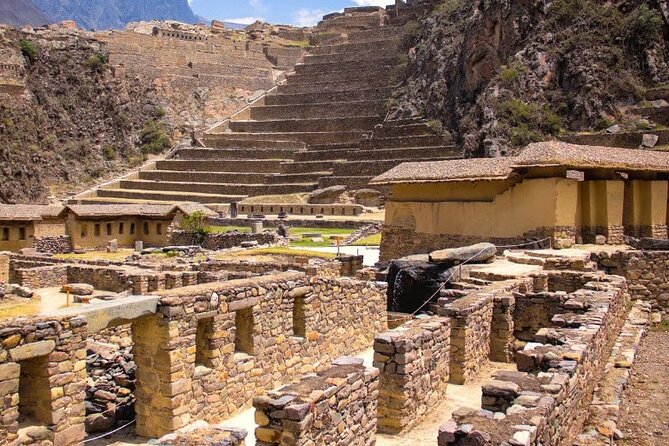 Cusco 7 days Tour in Machu Picchu, Humantay Lake and Vinicunca - Humantay Lake is beautiful, cold, and high