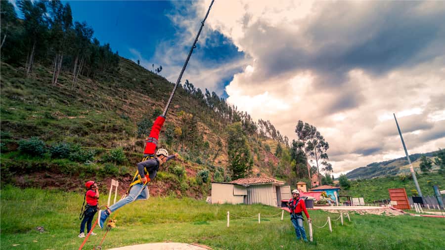 Cusco: Bungee Jump and Slingshot Combo Adventure - The 120-meter slingshot launch