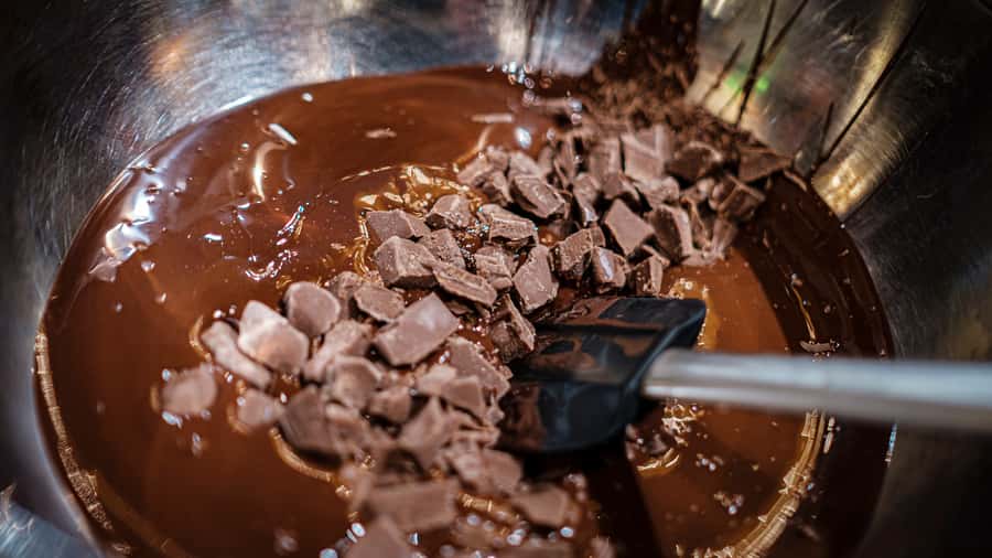 Cusco: Chocolate Workshop with the Best Local Organic Cacao - Hot chocolate and the finished box