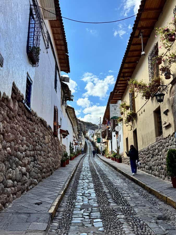 Cusco: Cultural Walking Tour with Local Guide⭐⭐⭐⭐⭐ - Qoricancha and the Inca foundation