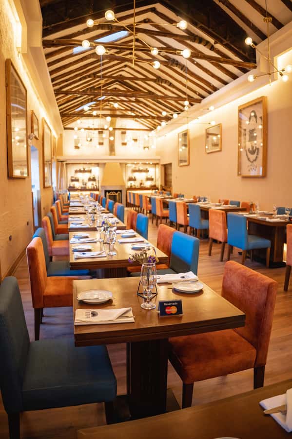 Cusco: Folkloric Andean Show & 3-Course Dinner at Tunupa - Seating, timing, and service details that matter