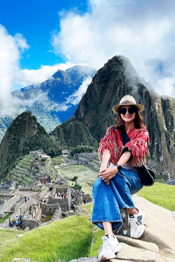 CUSCO: Full Day All Included Private Machu Picchu Experience - The train to Aguas Calientes