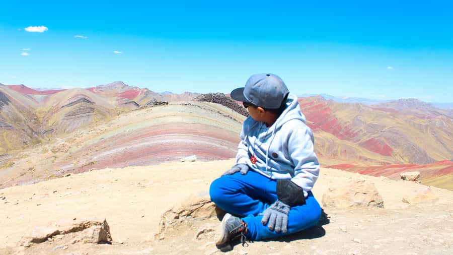 Cusco: Full-Day Palcoyo Rainbow Mountain All-Inclusive Tour - Lunch in a Local Restaurant