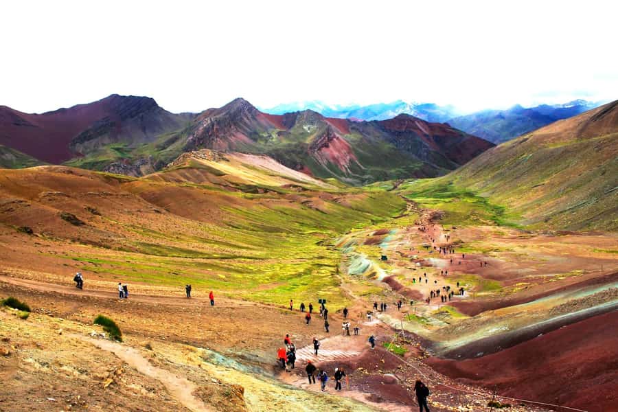 Cusco: Full-Day Rainbow Mountain & Red Valley Trekking Tour - The early road from Cusco to Quiquijana
