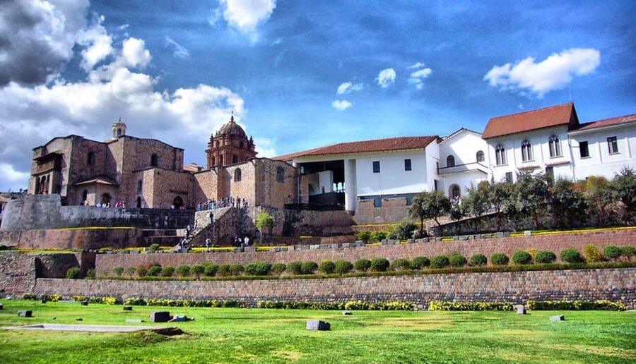 Cusco: Half-Day City Tour with Sacsayhuaman and Q'enco - Puka Pukara: a small fortress on the route