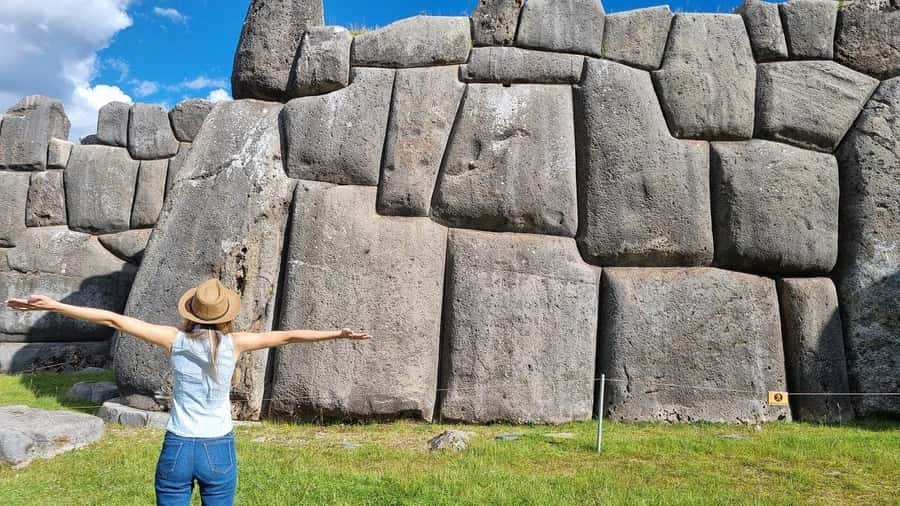Cusco: Half-Day City Tour with Sacsayhuaman and Q'enco - Tambomachay: water channels at the end of the circuit