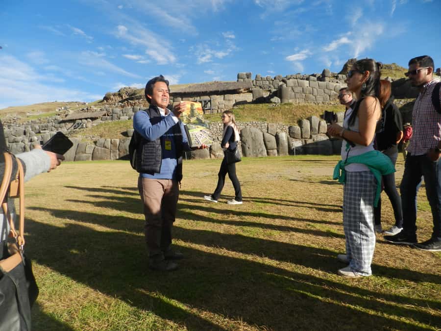 Cusco: Half-Day Historic City Tour - Tambomachay ends the ruins with fresh water