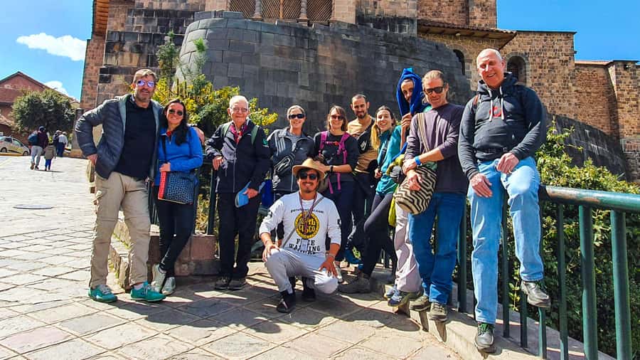 Cusco: Historic Walking Tour with Pisco Sour and Music Show - Qoricancha and the Sun Temple story