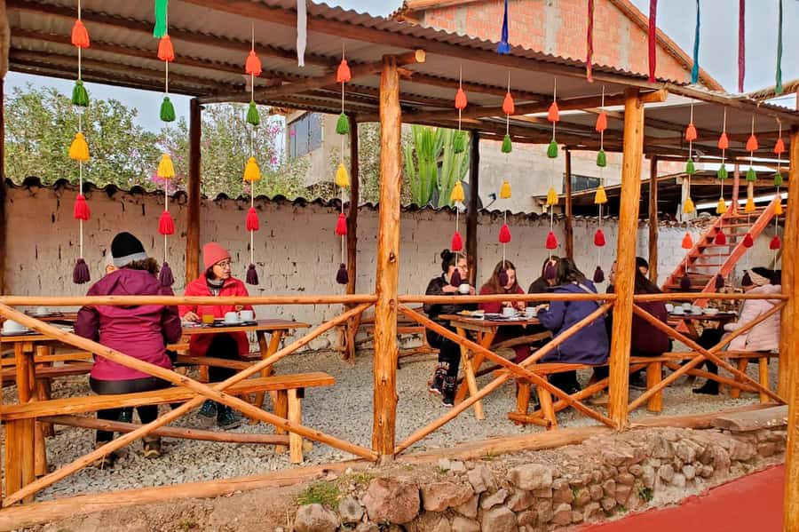 Cusco: Humantay Lake Tour with Breakfast and Buffet Lunch - Who should book this mountain day