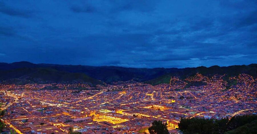 Cusco: Legends and History Night Tour with Pisco Sour - Finishing with a Pisco Sour