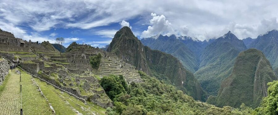 Cusco: Machu Picchu Day Trip with Train + Entrance ticket - The fixed route and ticket risk