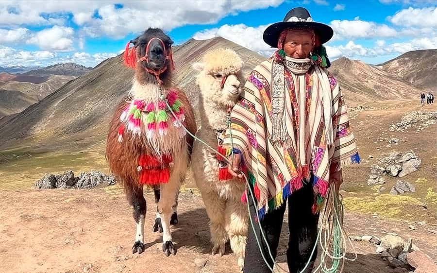 Cusco: Mountain of 7 colors Vinicunca and the Red Valley (optional) - The 4 a.m. Start From Cusco