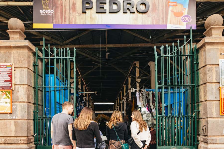 Cusco: Peruvian Cooking Class, Cocktails & Local Market Tour - Finishing with picarones and honey