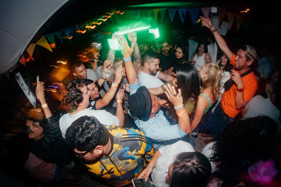 Cusco: Pub Crawl with Skip-the-Line Access and Drinks - Walking, hills, and Saturday taxis