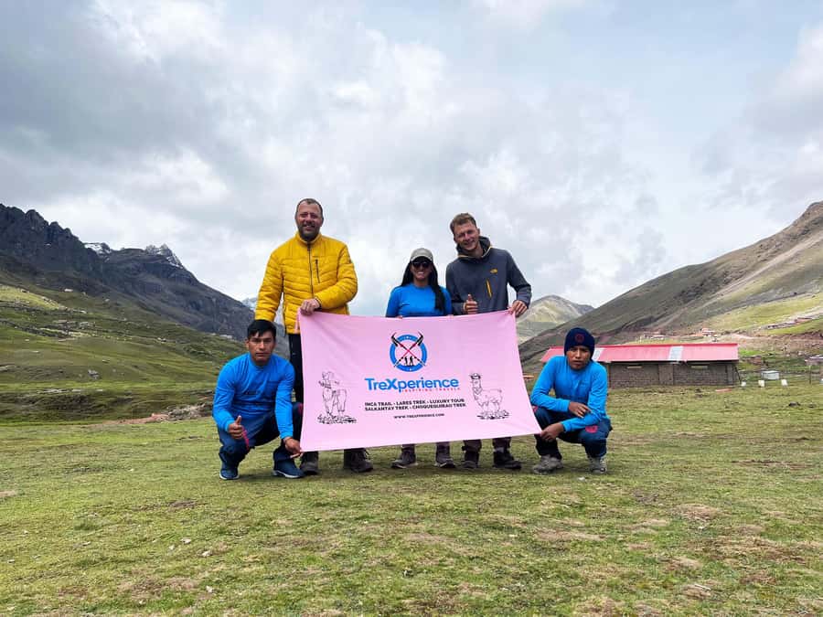 Cusco: Rainbow Mountain & Red Valley Tour with Picnic meals - Key points at a glance