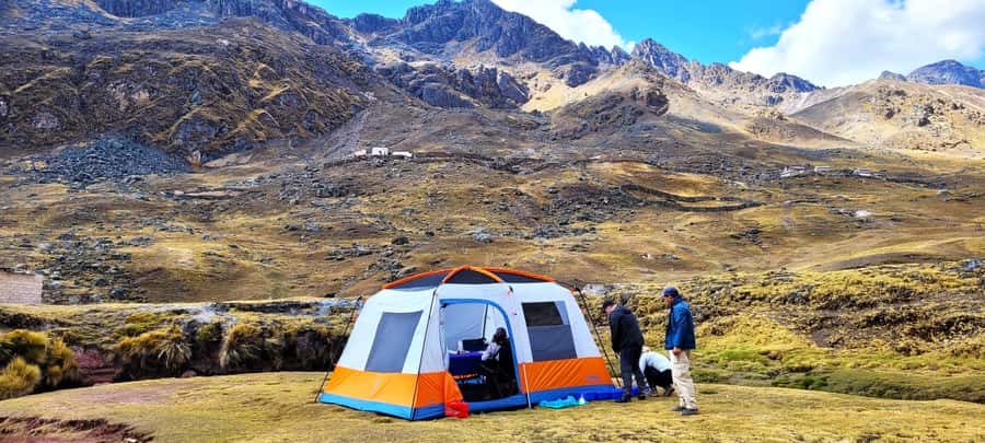 Cusco: Rainbow Mountain & Red Valley Tour with Picnic meals - Altitude preparation matters most