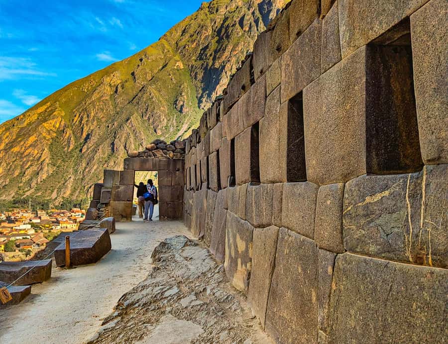 Cusco:Sacred Valley Pisaq,Ollantaytambo,Chinchero with Lunch - Key points at a glance