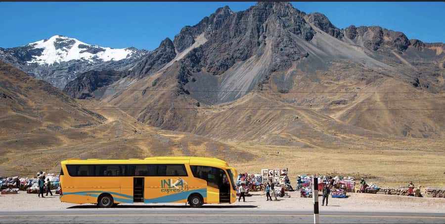 Cusco: Scenic Route of the Sun to Puno with Buffet Lunch - The early start and the ride from Cusco