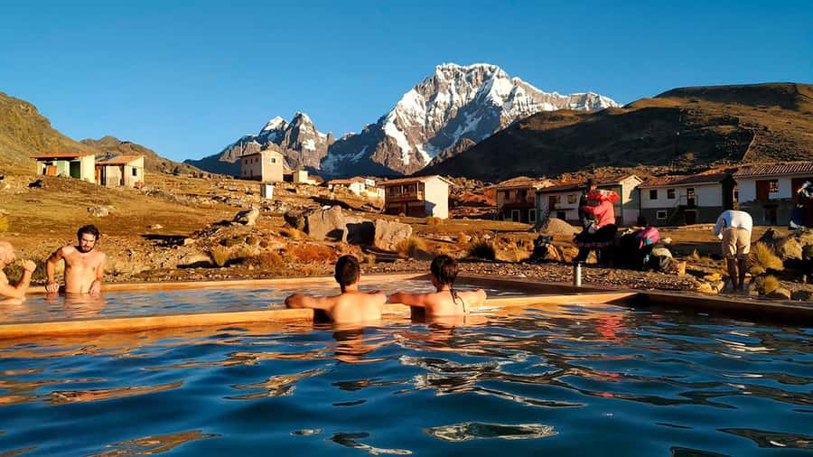 Cusco: Seven Lagoons of Ausangate Hiking Day Trip with Lunch - Breakfast in Pacchanta before the walk