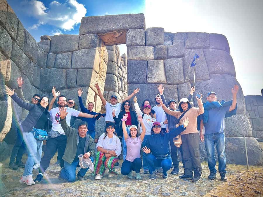Cuzco : Excursion City Tour in Cusco, Sacsayhuaman and Tambomachay - Sacsayhuaman and the stones above the city