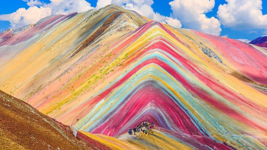 Day trip to Rainbow Mountain and Red Valley - Guides, meals, and the level of support