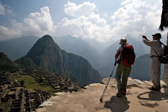 Epic Machu Picchu 2-Day Adventure by Car with Overnight Stay - The road from Cusco to Hidroelectrica