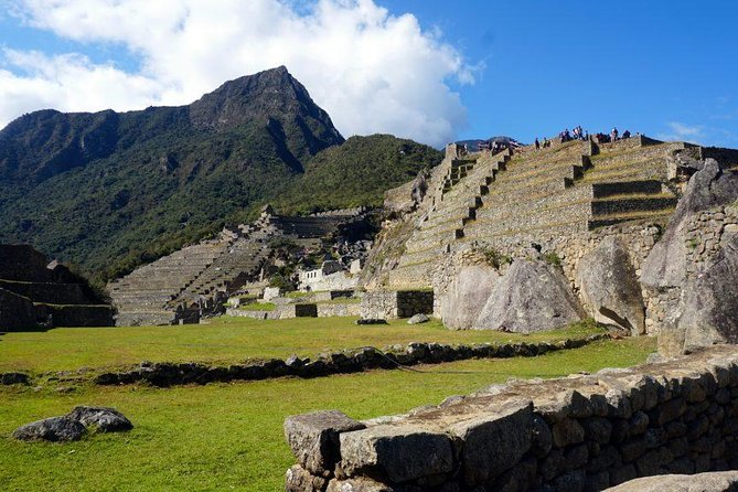 Epic Machu Picchu 2-Day Adventure by Car with Overnight Stay - The 4:30 a.m. climb to Machu Picchu