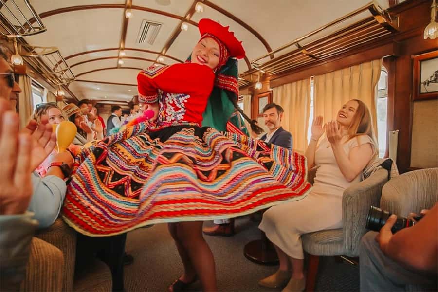 Excursion Cusco - Puno - Titicaca Observatory Train - Luggage, comfort, and practical details