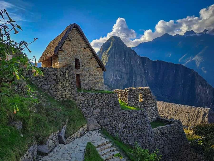 Excursion from Cusco to Machu Picchu + Entrance Tickets Incl - Aguas Calientes and the uphill bus