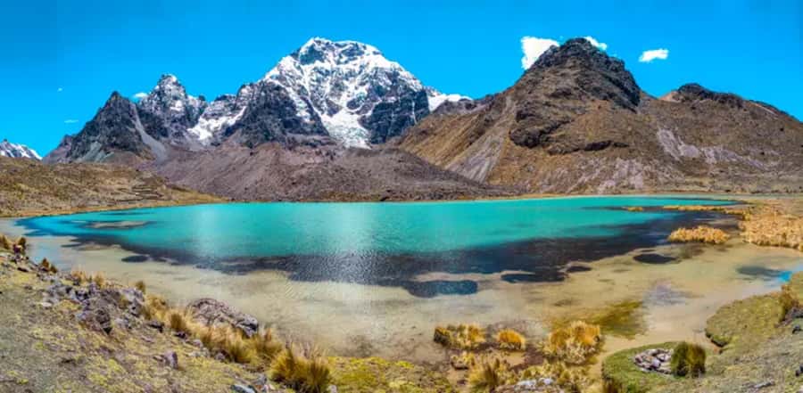 Excursion: Rainbow Mountain and Ausangate 7 Lagoons 2 days - The scenery: famous colors and quieter mountain views