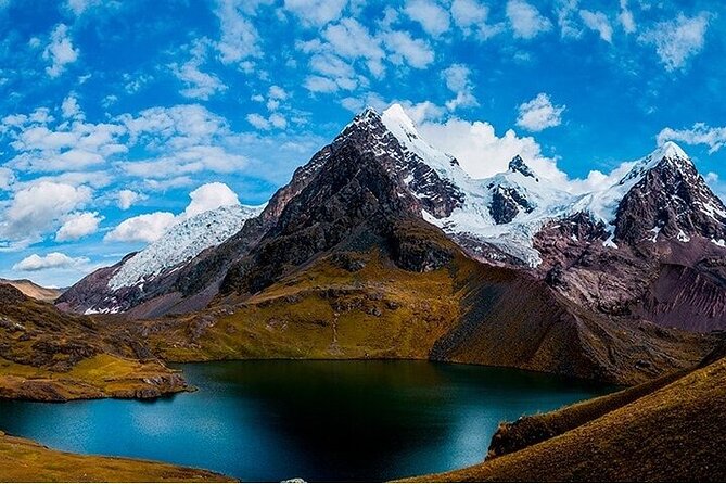 Excursion to Ausangate & 7 lakes with Coca Ceremony |Private| - Why the Ausangate lakes make a demanding day worthwhile