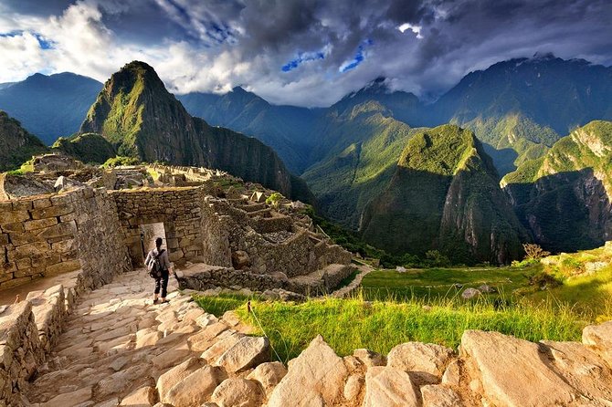 Excursion to MachuPicchu from Cusco with lunch | Private Service| - The Ollantaytambo connection and train ride