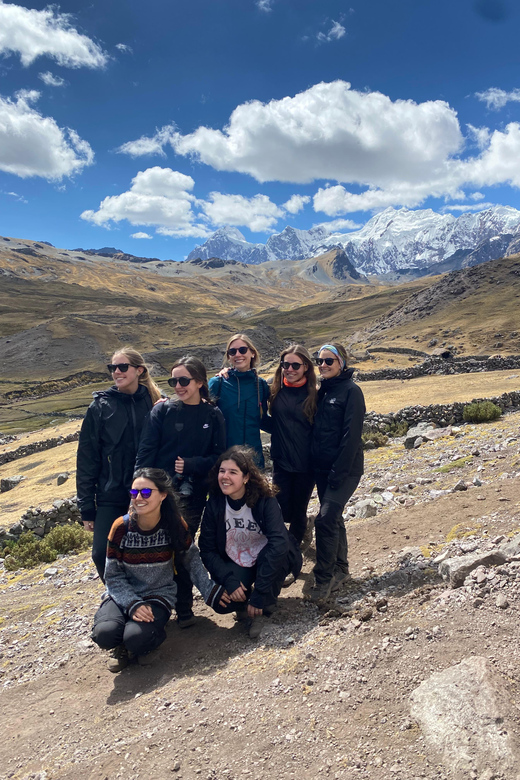 From Cusco: 7 lakes with hot springs in Ausangate and meals - Lunch, local produce, and realistic food expectations