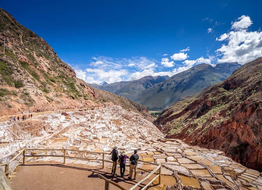 From Cusco: Chinchero Weavers, Moray, Maras Salt Mines Tour - Why this six-hour route works from Cusco